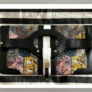 L.A.M.B by Gwen Stefani Fulani Star Carlisle Envelope Clutch
